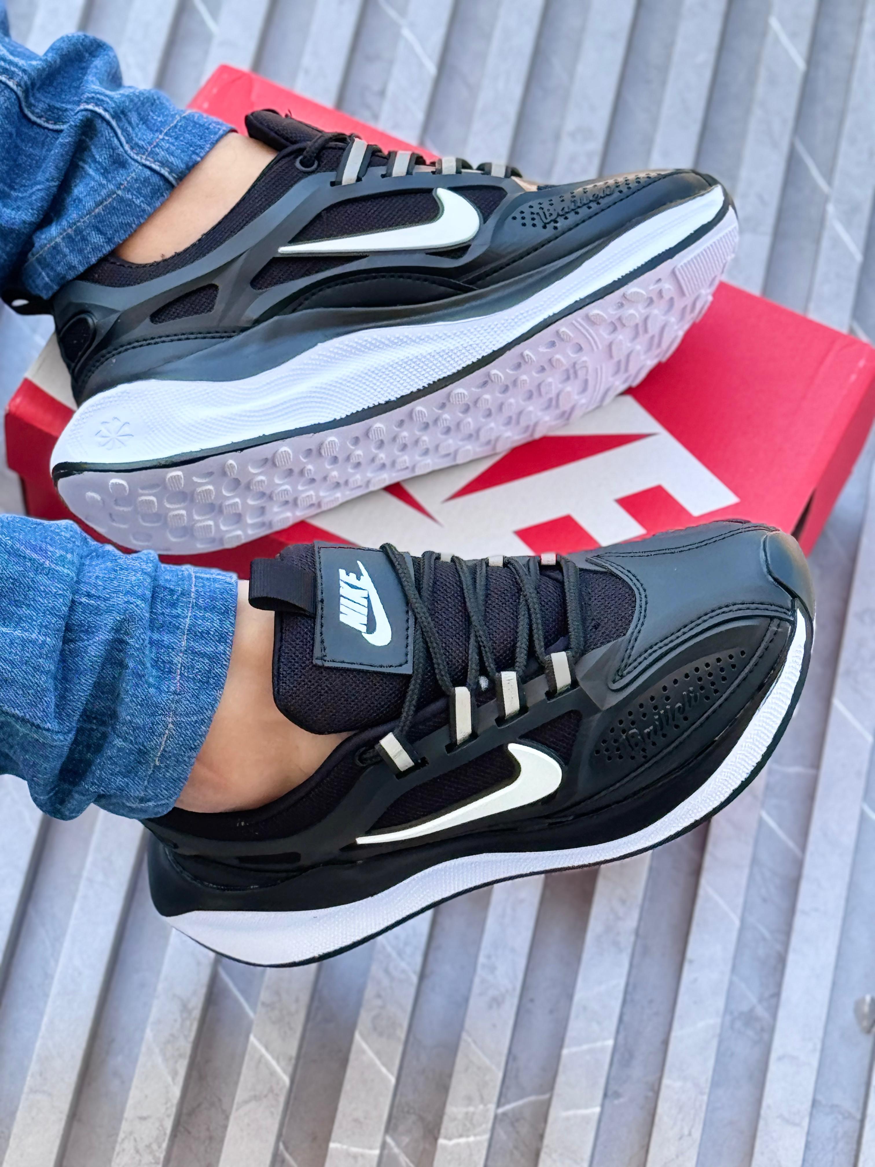 TENIS NIKE BAILLELI NEGRO