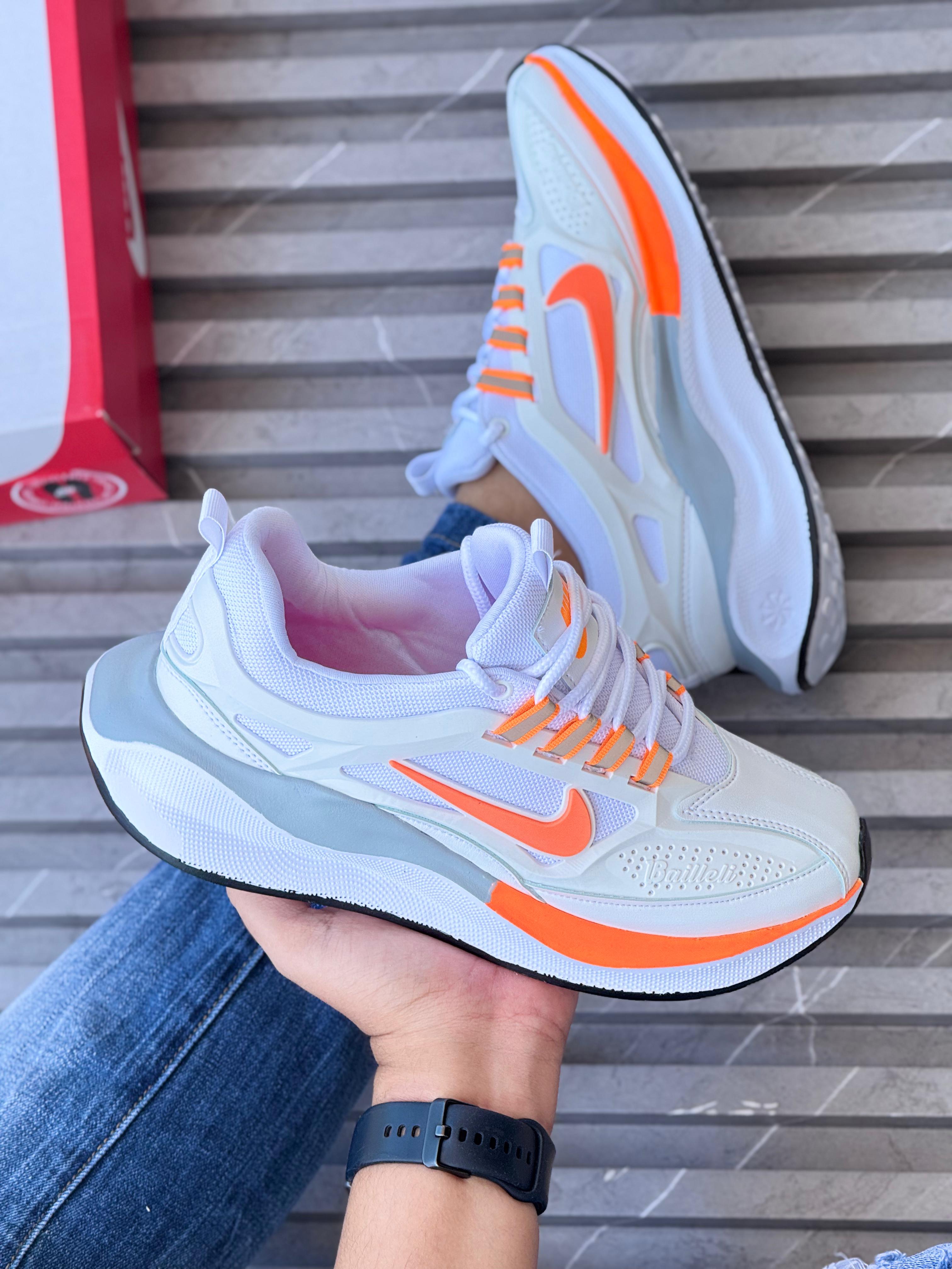 TENIS NIKE BAILLELI BLANCO X NARANJA